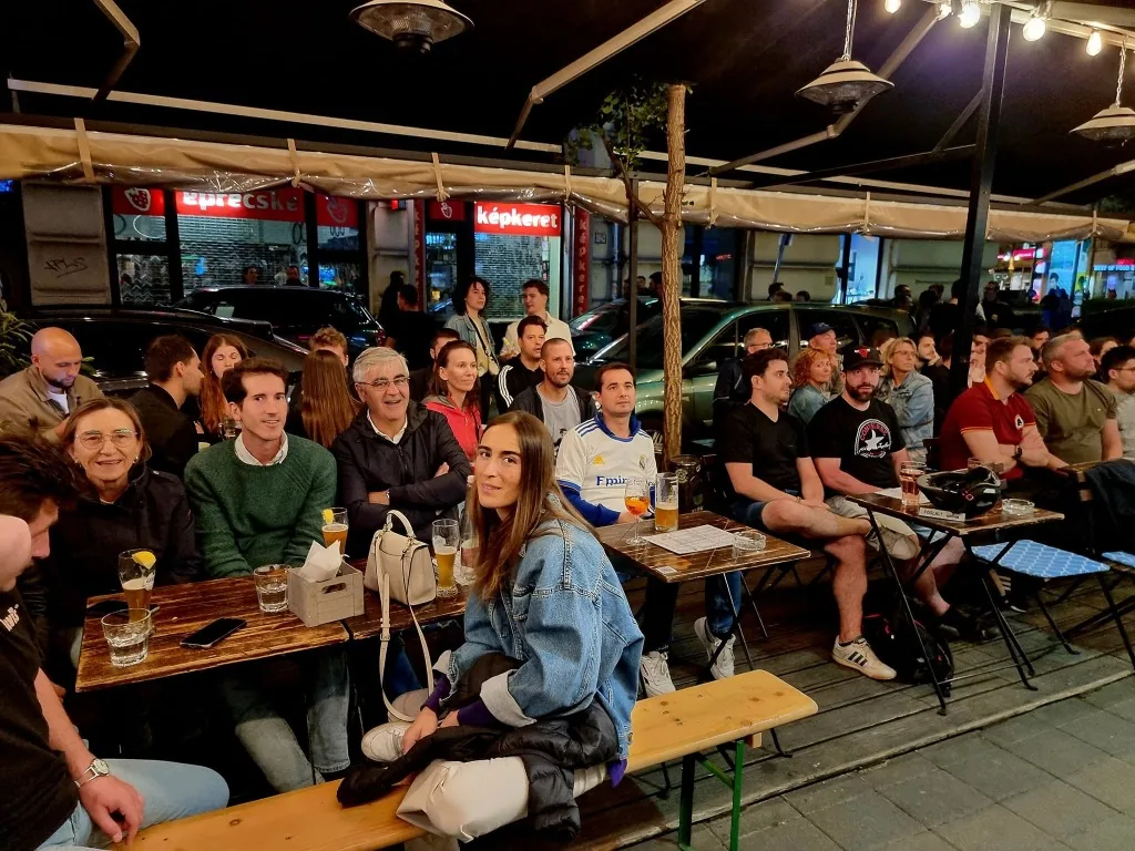 Közös Élmények - Kupak Bar & Bistro